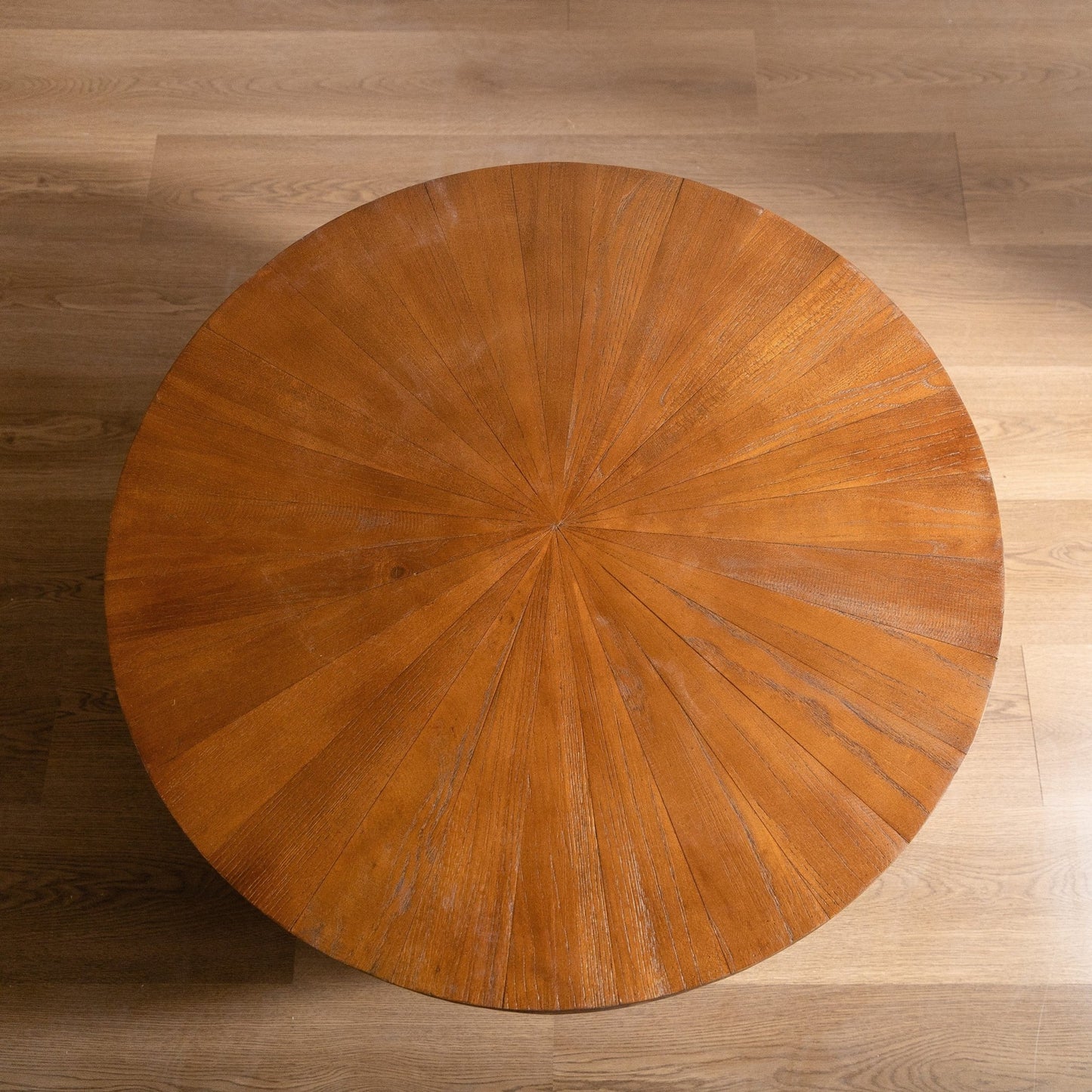 31.50'Vintage Style Bucket Shaped Coffee Table with storage function, for Office, Dining Room and Living Room, Brown - Usofuns