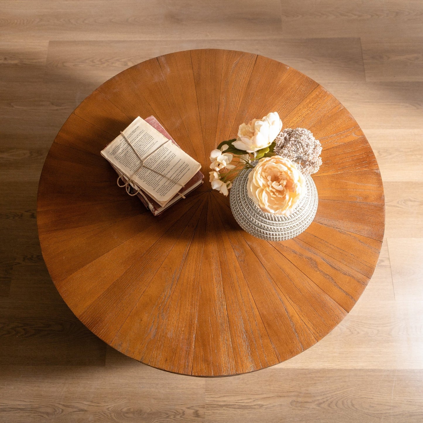 31.50'Vintage Style Bucket Shaped Coffee Table with storage function, for Office, Dining Room and Living Room, Brown - Usofuns