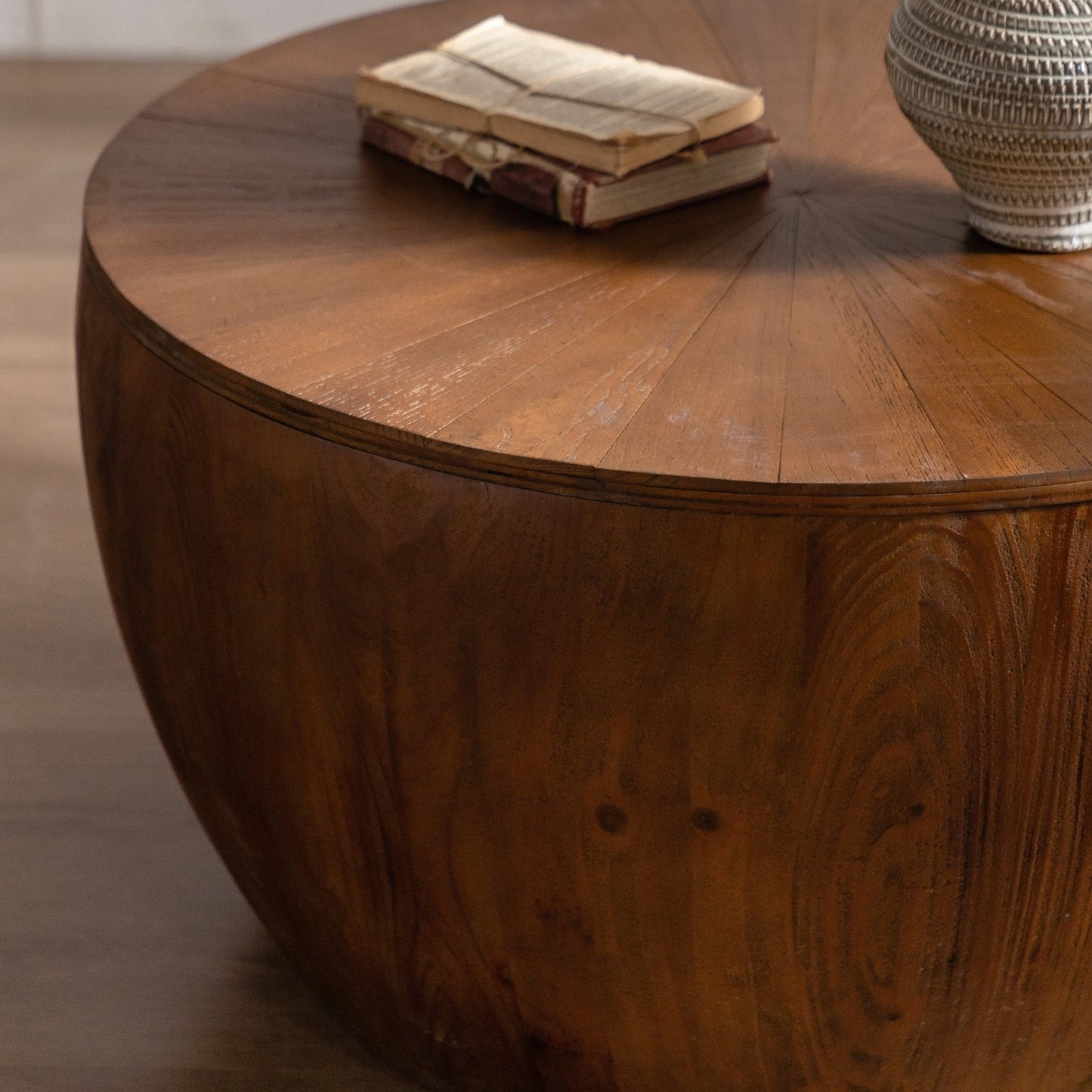 31.50'Vintage Style Bucket Shaped Coffee Table with storage function, for Office, Dining Room and Living Room, Brown - Usofuns
