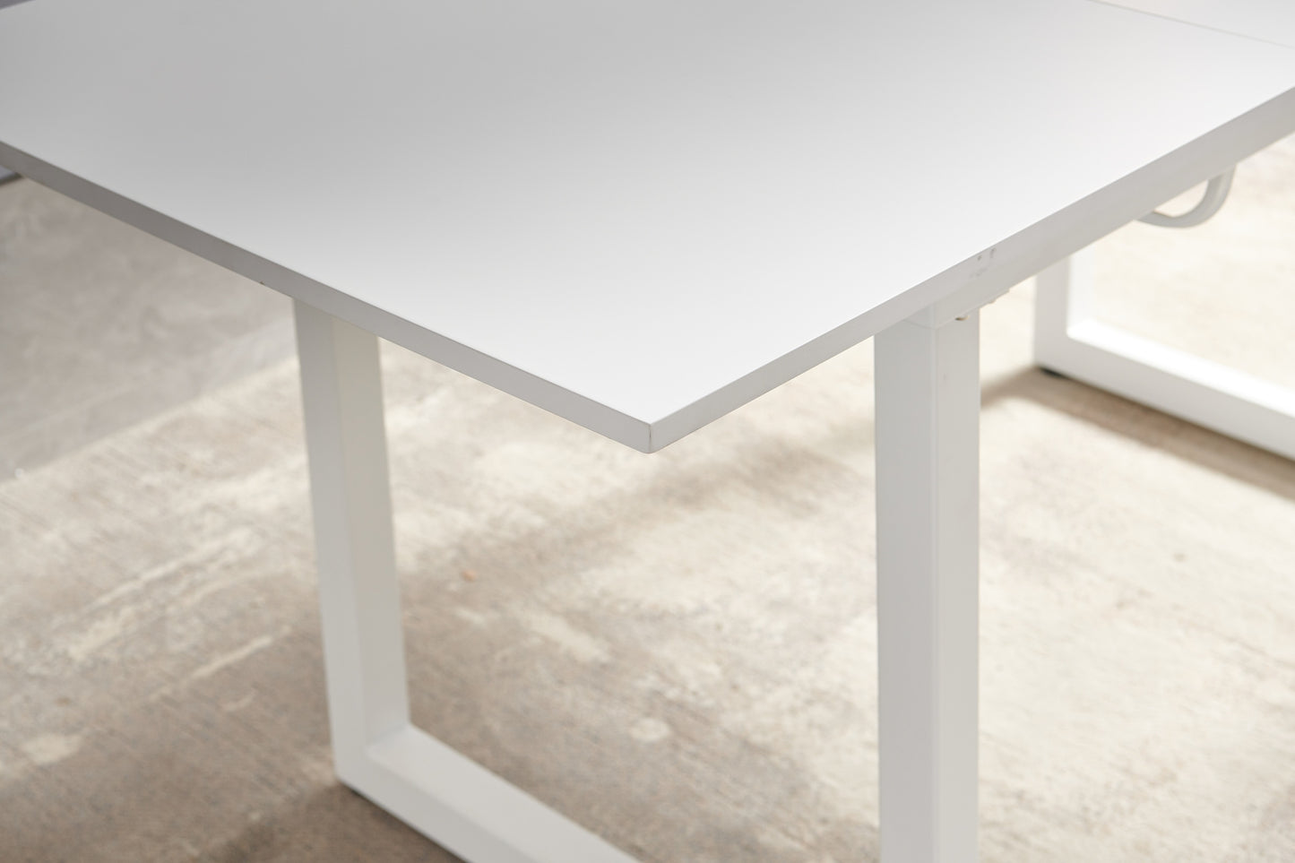 white color,Square Extendable Dining Table with metal leg,Modern Space Saving Kitchen Table for Living Room( 70.86" W x 31.5" D x 29.5" H)