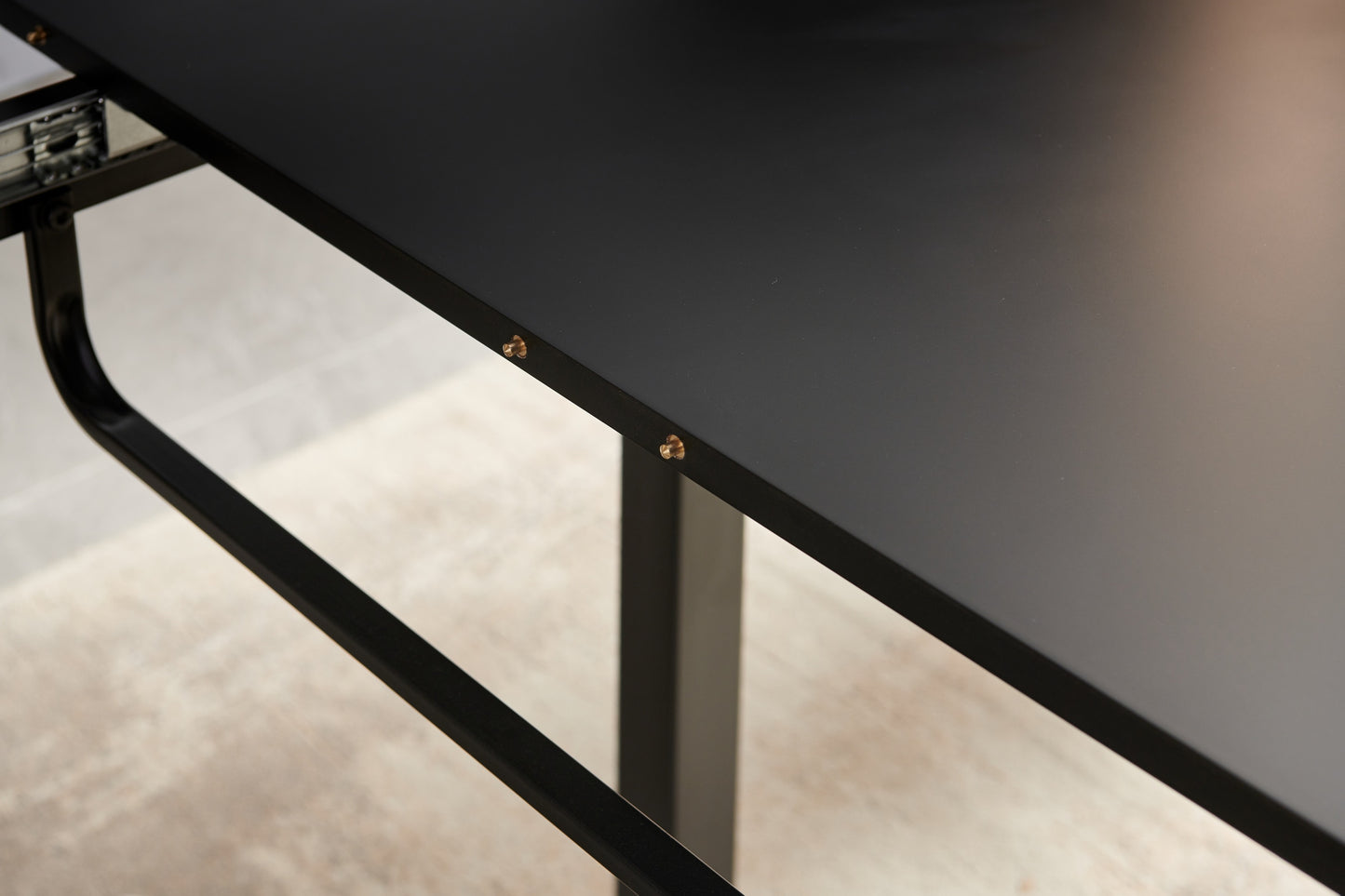 black color,Square Extendable Dining Table with metal leg,Modern Space Saving Kitchen Table for Living Room( 70.86" W x 31.5" D x 29.5" H)