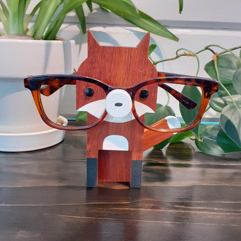 Pet glasses storage rack